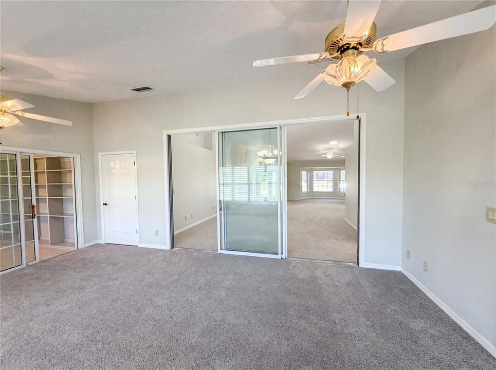 For Sale: $328,000 (3 beds, 2 baths, 2886 Square Feet)