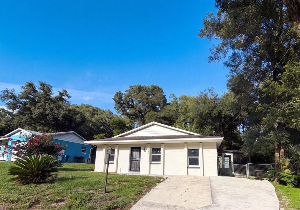 For Sale: $244,000 (3 beds, 1 baths, 1326 Square Feet)