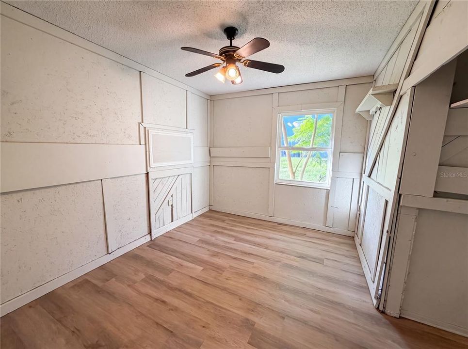 For Sale: $244,000 (3 beds, 1 baths, 1326 Square Feet)