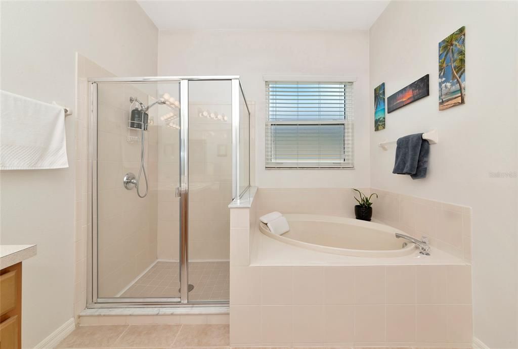 For Sale: $515,000 (3 beds, 2 baths, 2002 Square Feet)