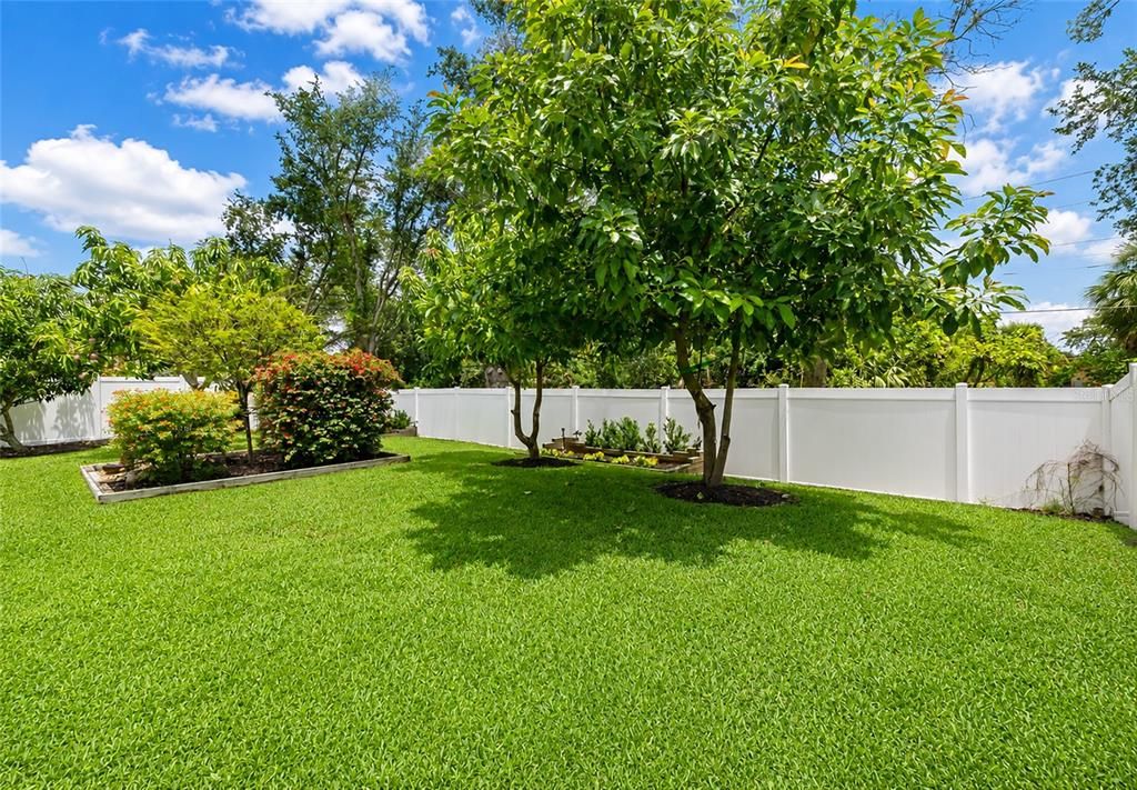 For Sale: $515,000 (3 beds, 2 baths, 2002 Square Feet)