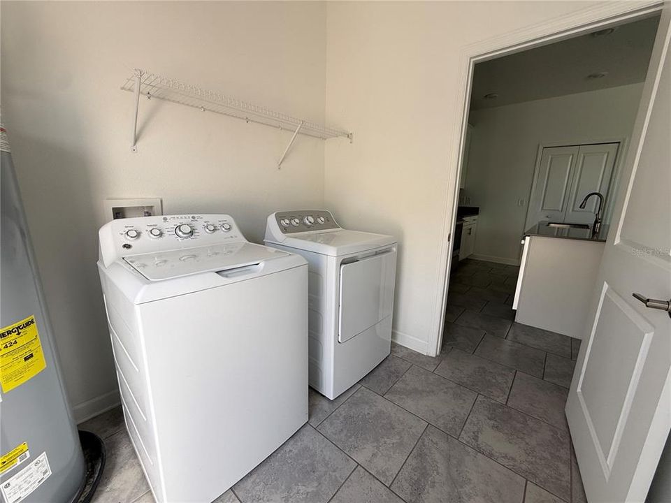 В аренду: $2,400 (3 спален, 2 ванн, 1755 Квадратных фут)