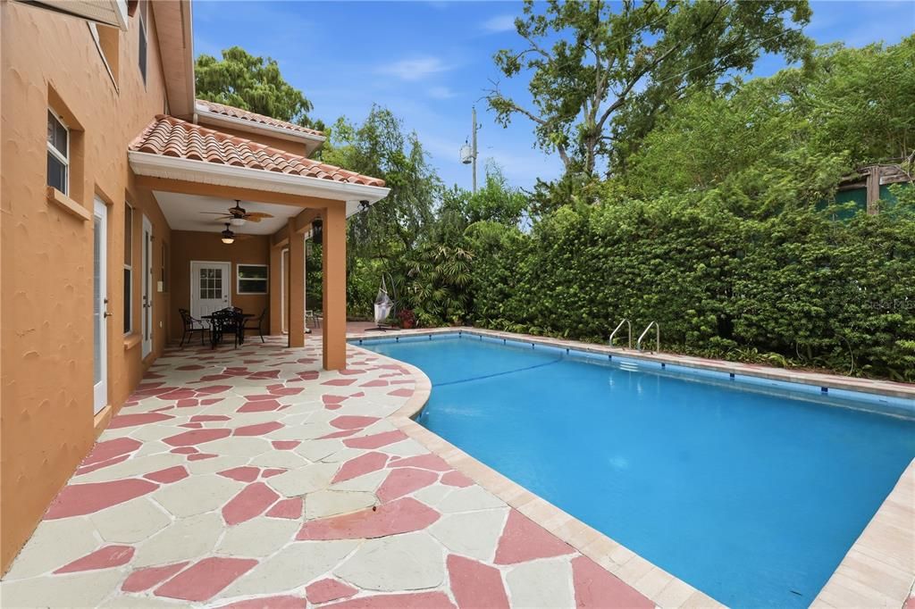 For Sale: $1,354,999 (5 beds, 4 baths, 4163 Square Feet)