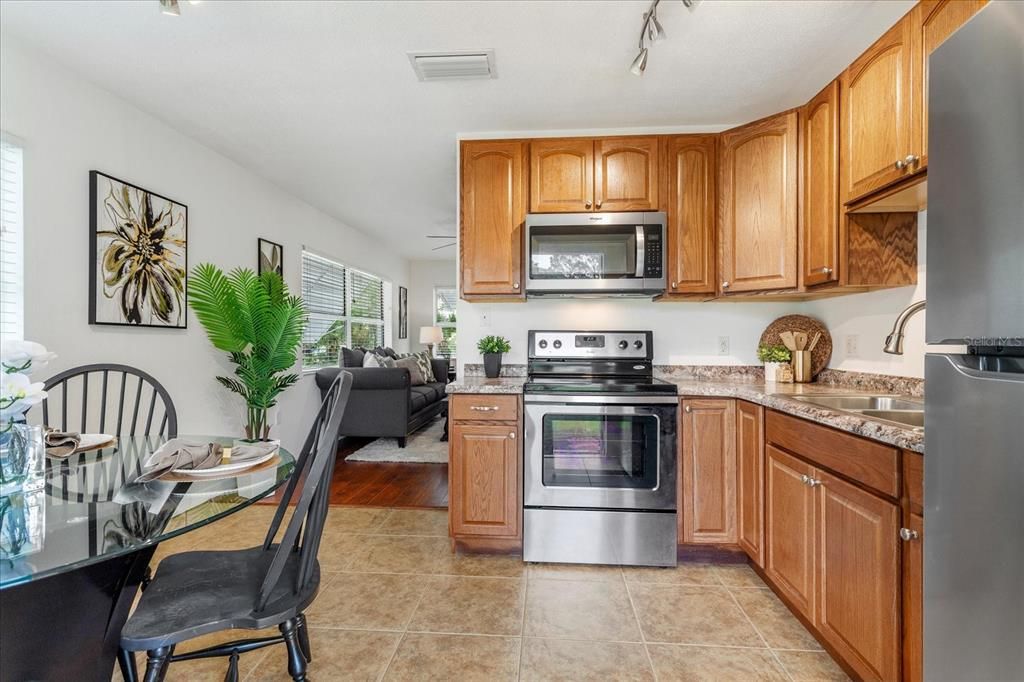 En Venta: $439,000 (4 camas, 0 baños, 1680 Pies cuadrados)