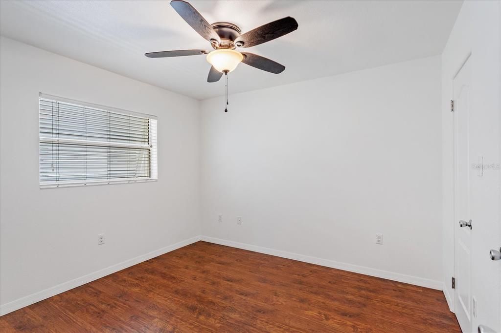 En Venta: $439,000 (4 camas, 0 baños, 1680 Pies cuadrados)