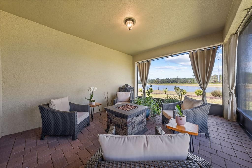 For Sale: $519,900 (4 beds, 3 baths, 2732 Square Feet)