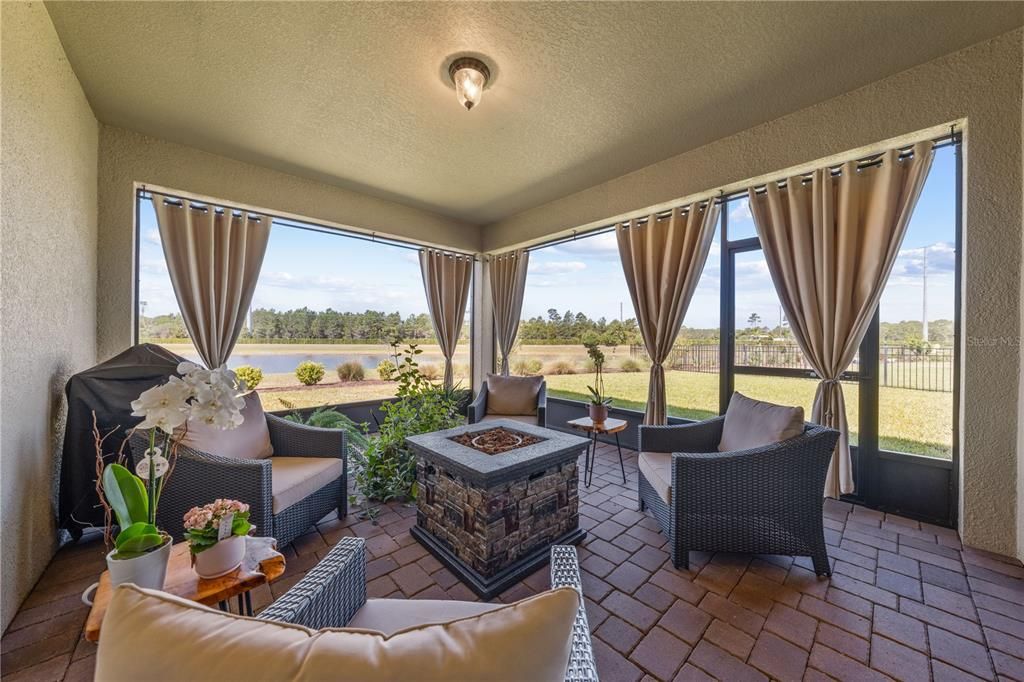 For Sale: $519,900 (4 beds, 3 baths, 2732 Square Feet)
