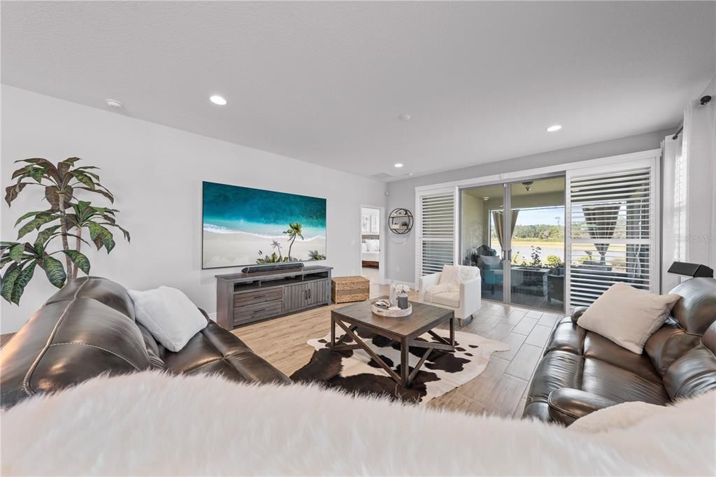 For Sale: $519,900 (4 beds, 3 baths, 2732 Square Feet)