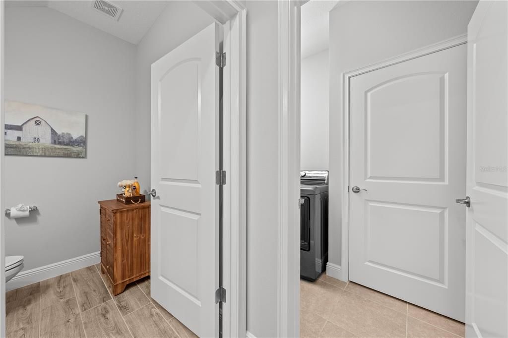 For Sale: $519,900 (4 beds, 3 baths, 2732 Square Feet)