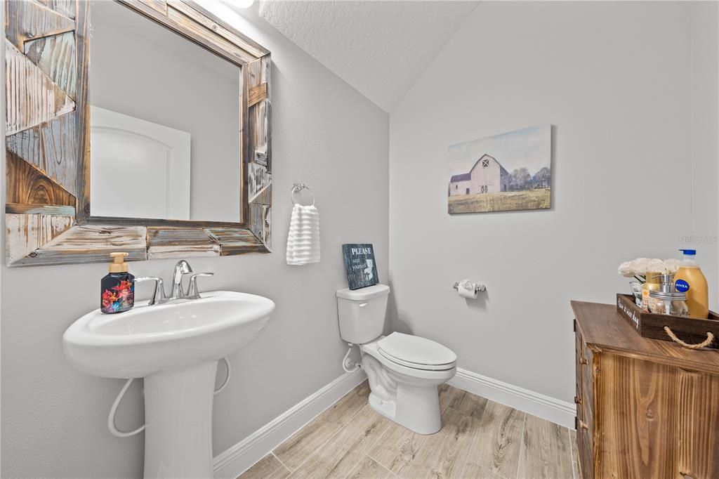 For Sale: $519,900 (4 beds, 3 baths, 2732 Square Feet)