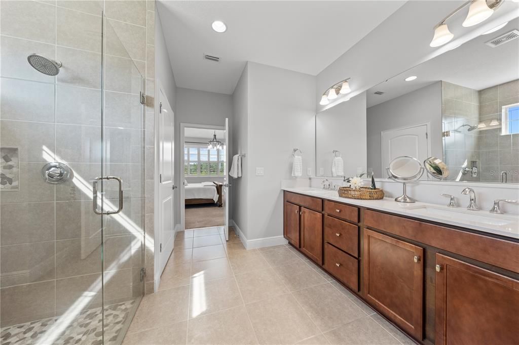 For Sale: $519,900 (4 beds, 3 baths, 2732 Square Feet)