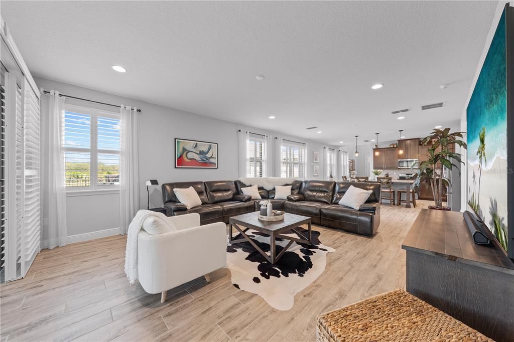 For Sale: $519,900 (4 beds, 3 baths, 2732 Square Feet)