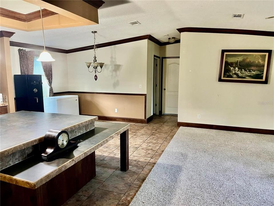 На продажу: $199,900 (3 спален, 2 ванн, 1404 Квадратных фут)