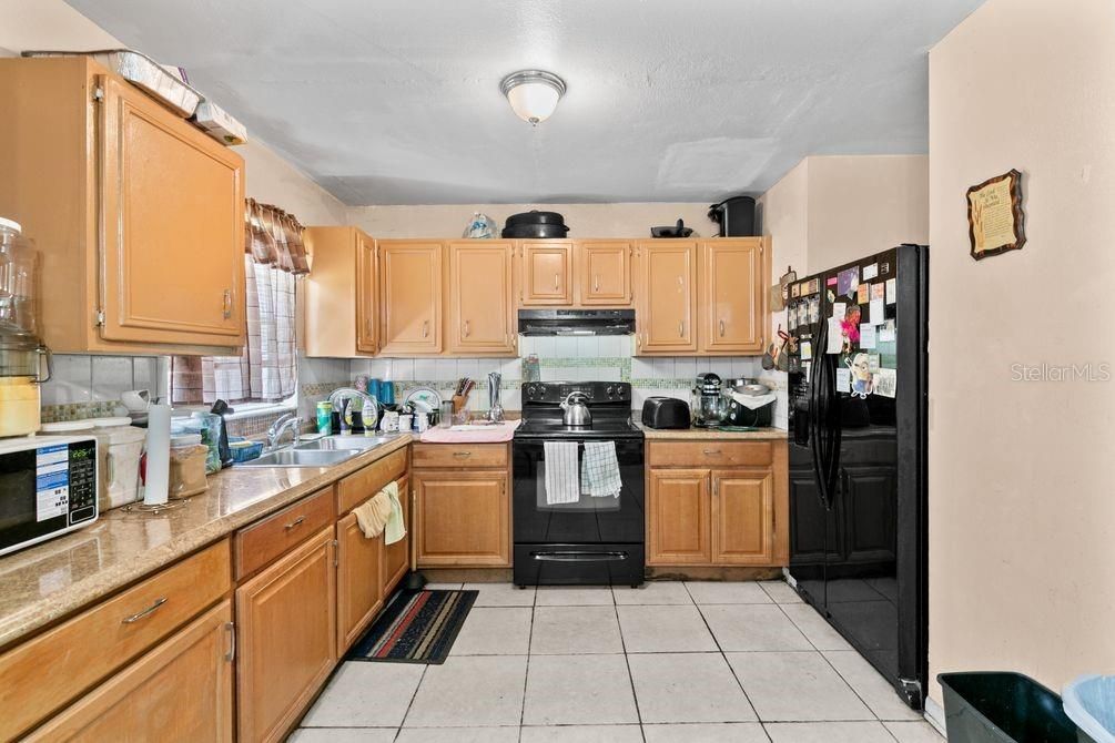 For Sale: $273,000 (4 beds, 2 baths, 1482 Square Feet)