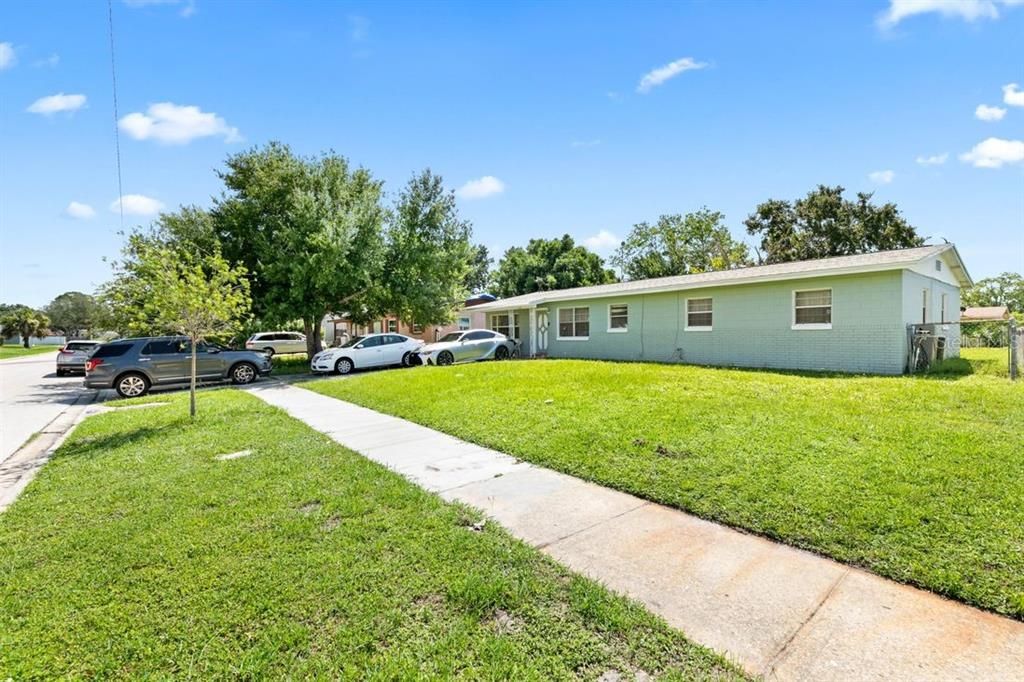For Sale: $273,000 (4 beds, 2 baths, 1482 Square Feet)