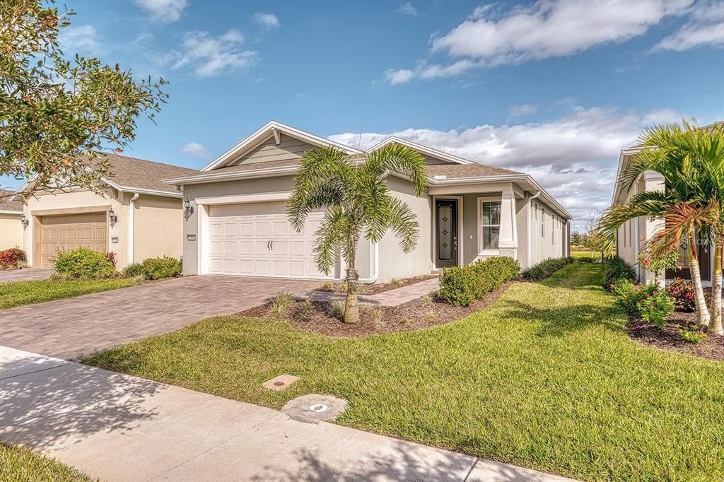 En Venta: $399,900 (2 camas, 2 baños, 1401 Pies cuadrados)