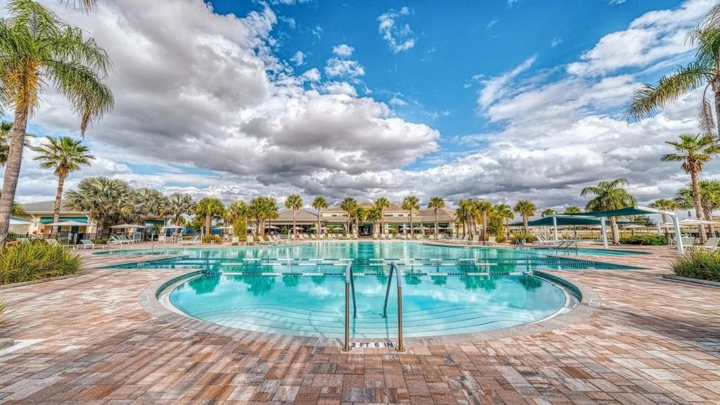 En Venta: $399,900 (2 camas, 2 baños, 1401 Pies cuadrados)
