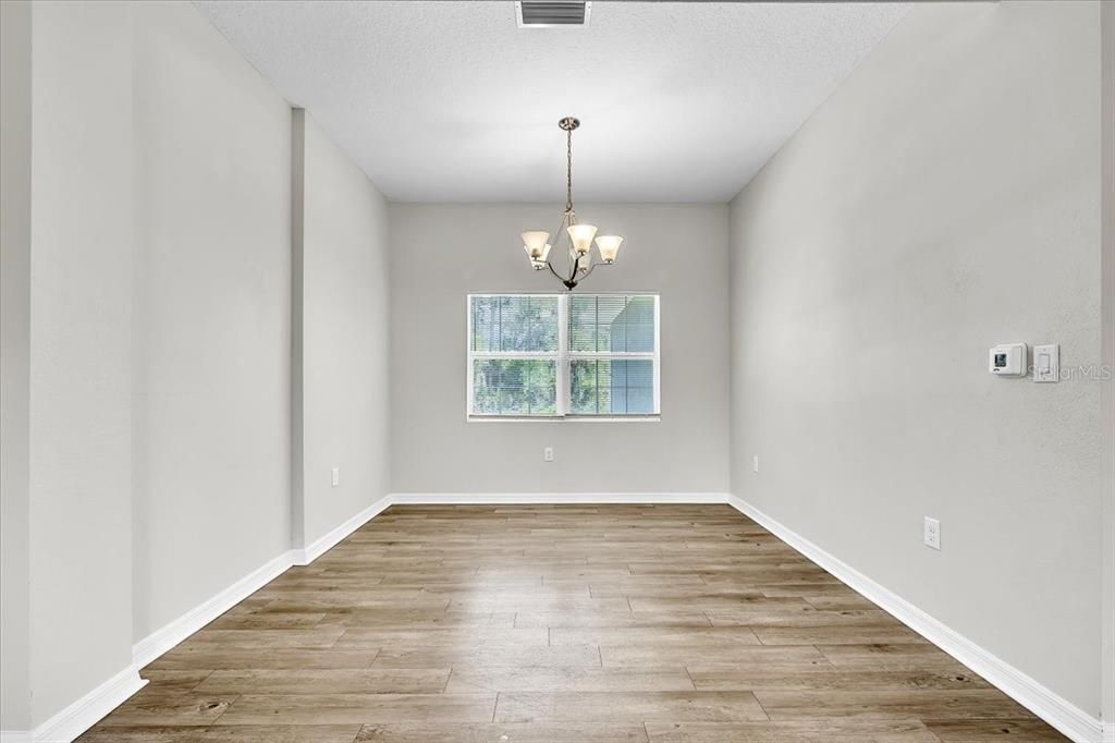 Active With Contract: $270,000 (3 beds, 2 baths, 1601 Square Feet)