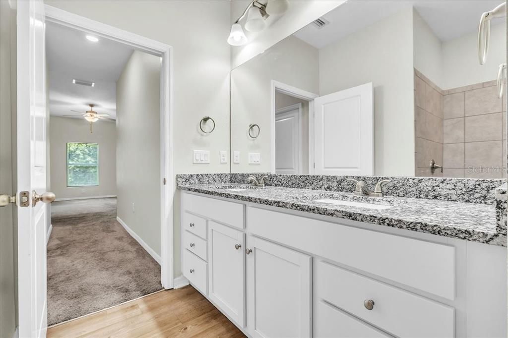 Active With Contract: $270,000 (3 beds, 2 baths, 1601 Square Feet)