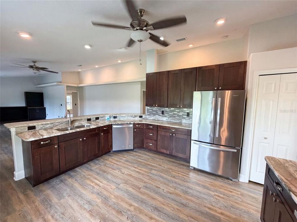For Sale: $510,000 (3 beds, 2 baths, 1622 Square Feet)
