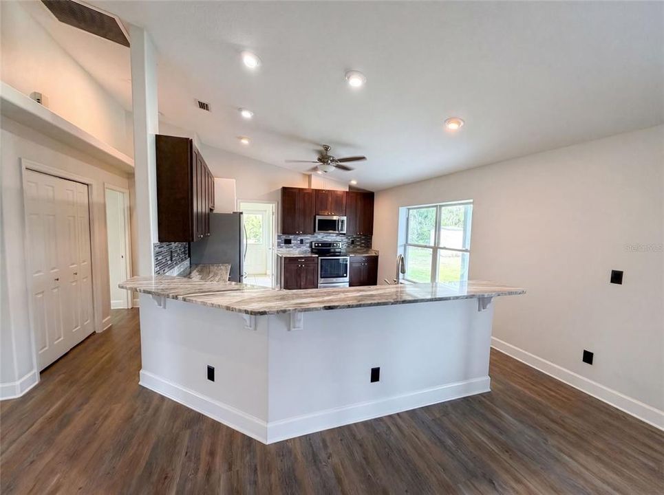For Sale: $510,000 (3 beds, 2 baths, 1622 Square Feet)