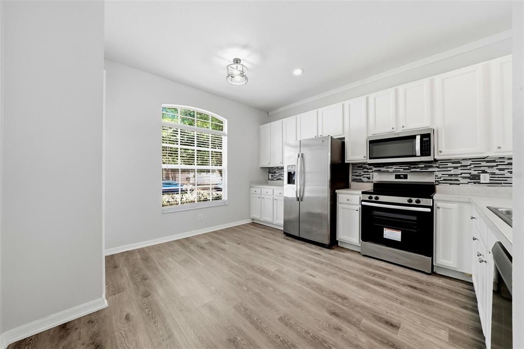 В аренду: $1,950 (3 спален, 2 ванн, 1626 Квадратных фут)