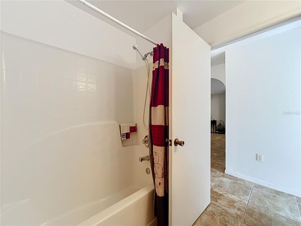 For Sale: $329,000 (3 beds, 2 baths, 1296 Square Feet)