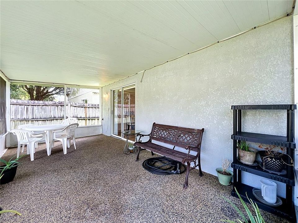 For Sale: $329,000 (3 beds, 2 baths, 1296 Square Feet)