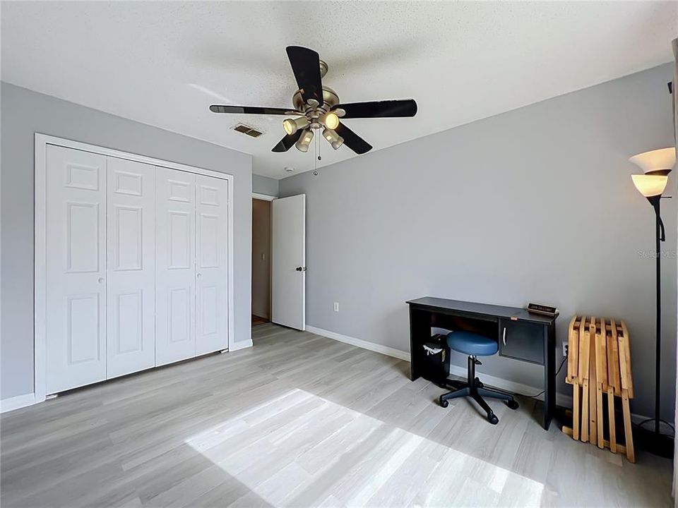 For Sale: $329,000 (3 beds, 2 baths, 1296 Square Feet)