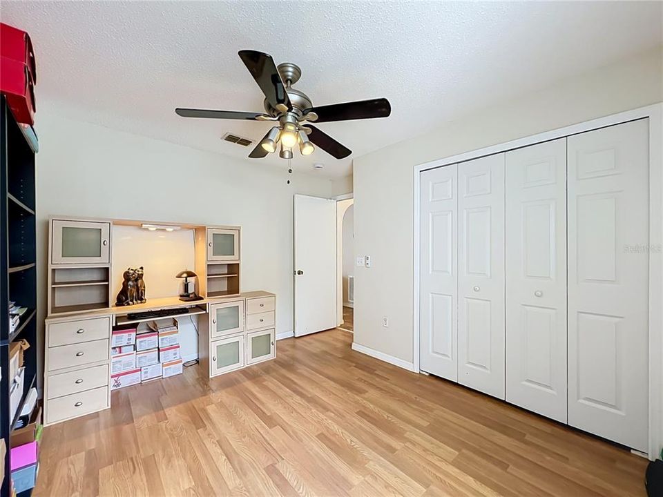 For Sale: $329,000 (3 beds, 2 baths, 1296 Square Feet)