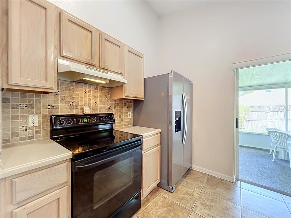 For Sale: $329,000 (3 beds, 2 baths, 1296 Square Feet)