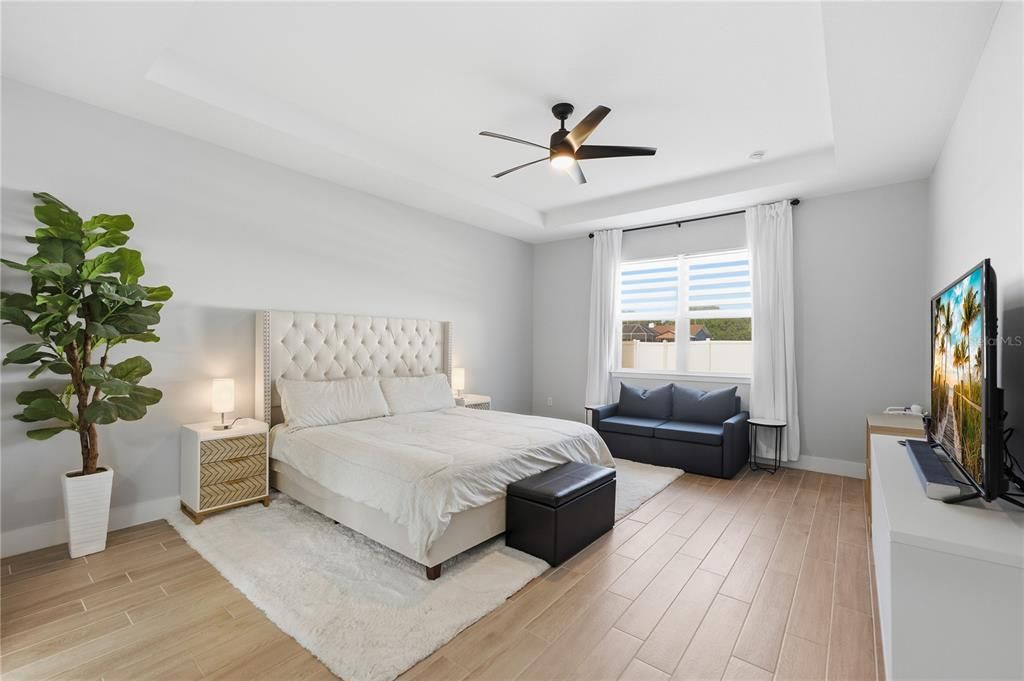 En Venta: $560,000 (4 camas, 3 baños, 2306 Pies cuadrados)
