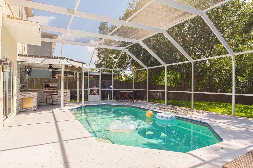 For Sale: $629,000 (4 beds, 2 baths, 2324 Square Feet)