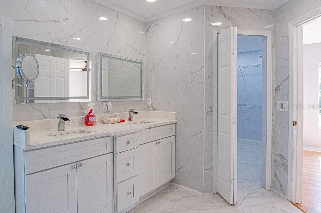 For Sale: $629,000 (4 beds, 2 baths, 2324 Square Feet)