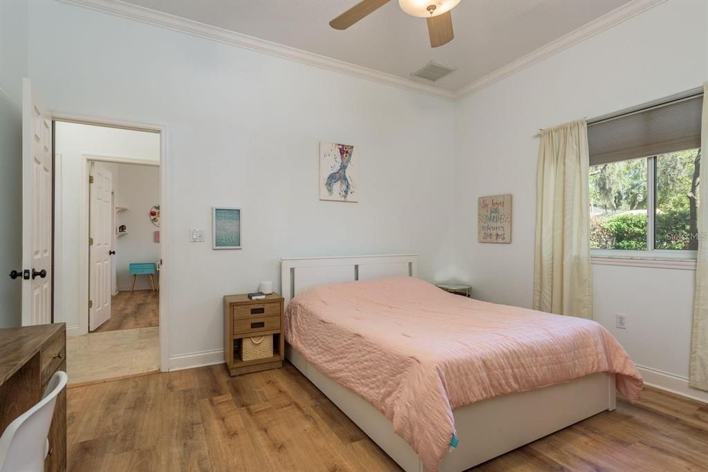 В аренду: $4,500 (5 спален, 3 ванн, 3630 Квадратных фут)