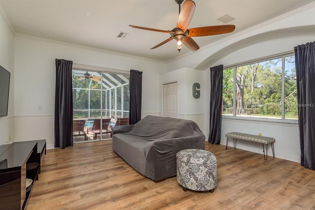 В аренду: $4,500 (5 спален, 3 ванн, 3630 Квадратных фут)