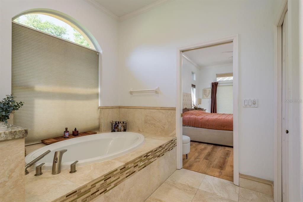 В аренду: $4,500 (5 спален, 3 ванн, 3630 Квадратных фут)