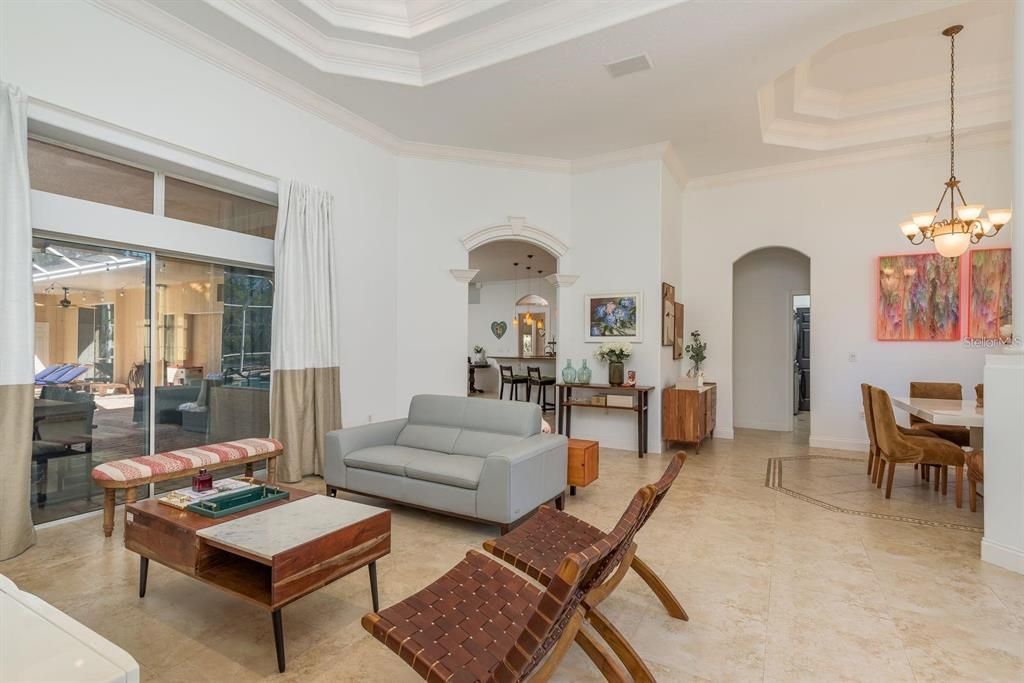 В аренду: $4,500 (5 спален, 3 ванн, 3630 Квадратных фут)