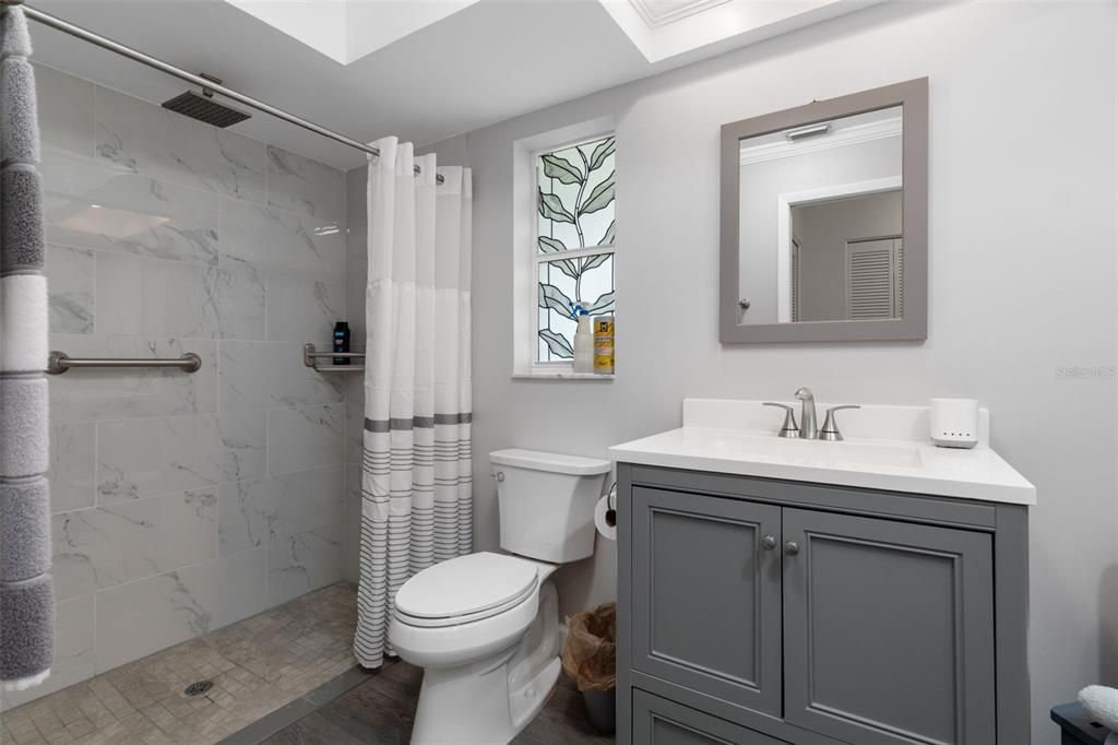 For Sale: $319,900 (2 beds, 2 baths, 1516 Square Feet)