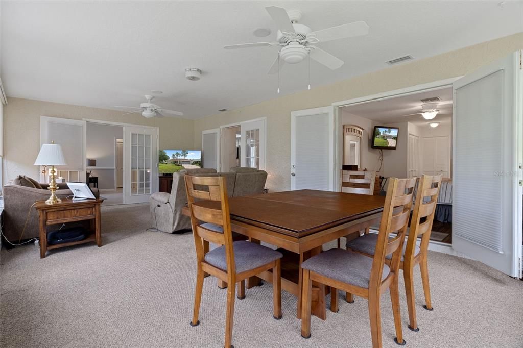 For Sale: $319,900 (2 beds, 2 baths, 1516 Square Feet)