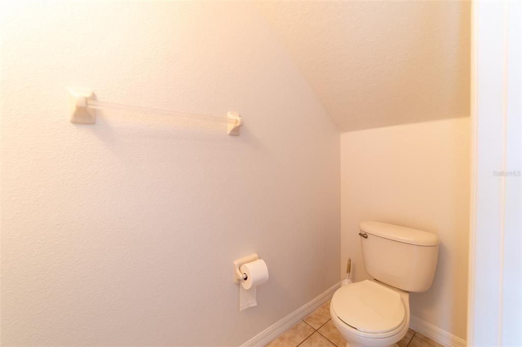 For Sale: $298,000 (2 beds, 2 baths, 1278 Square Feet)