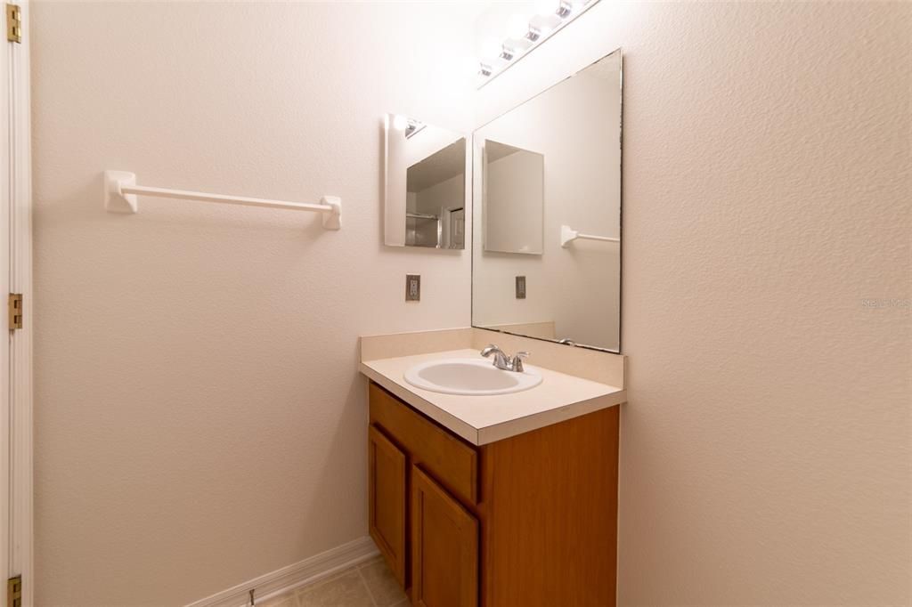 For Sale: $298,000 (2 beds, 2 baths, 1278 Square Feet)
