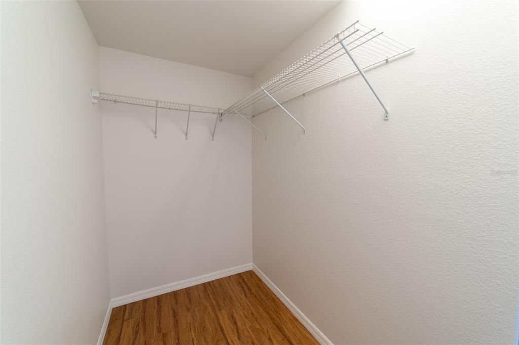 For Sale: $298,000 (2 beds, 2 baths, 1278 Square Feet)