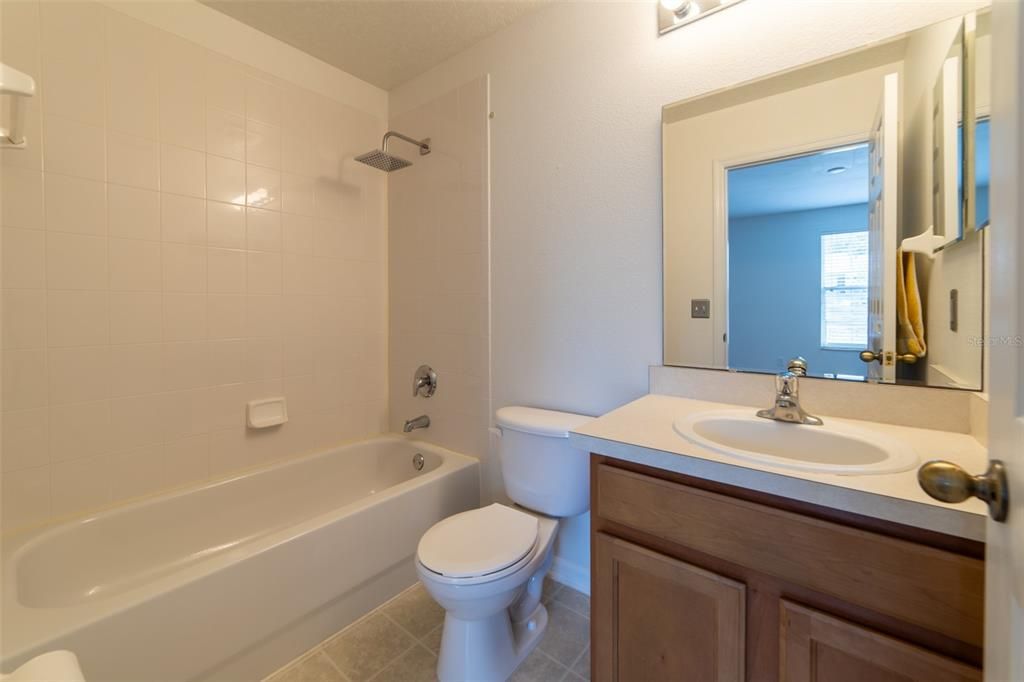For Sale: $298,000 (2 beds, 2 baths, 1278 Square Feet)