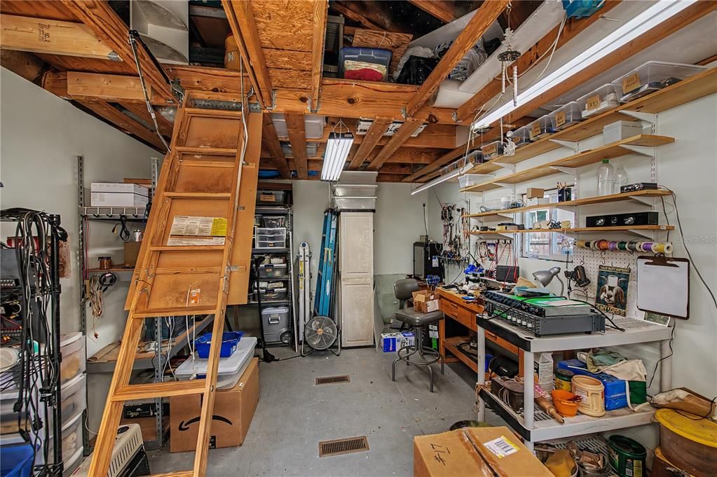 На продажу: $279,900 (3 спален, 2 ванн, 1406 Квадратных фут)