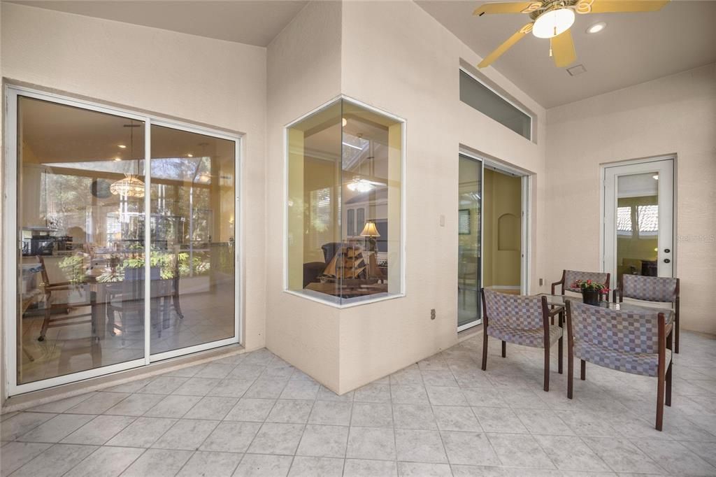 For Sale: $399,000 (3 beds, 2 baths, 2100 Square Feet)