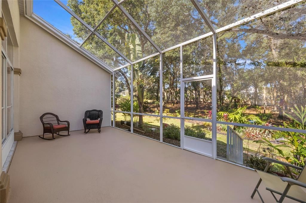 For Sale: $399,000 (3 beds, 2 baths, 2100 Square Feet)