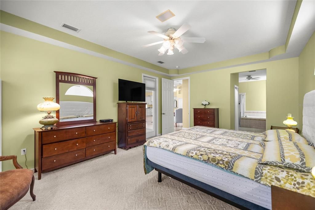 For Sale: $399,000 (3 beds, 2 baths, 2100 Square Feet)