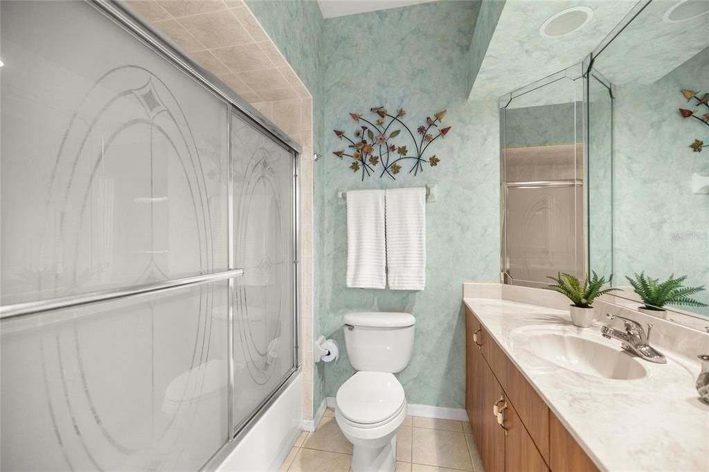 For Sale: $399,000 (3 beds, 2 baths, 2100 Square Feet)