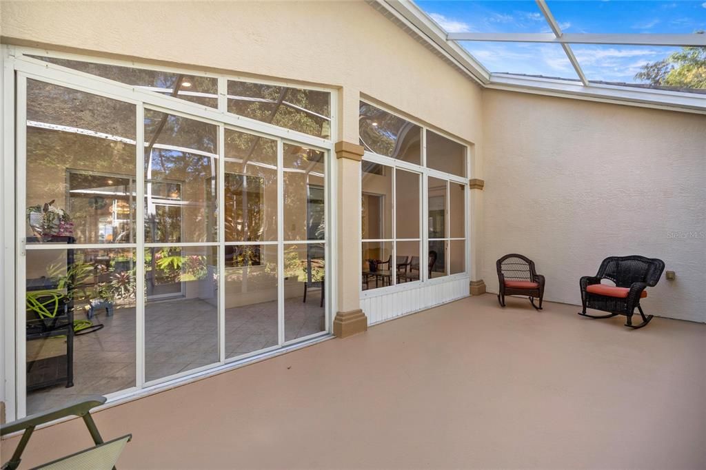For Sale: $399,000 (3 beds, 2 baths, 2100 Square Feet)